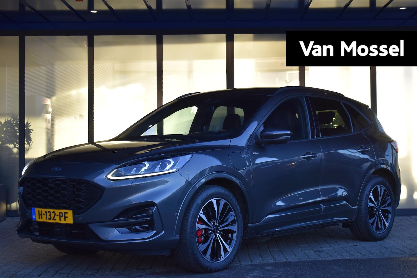 Ford Kuga - 2.5 PHEV ST-Line X | WinterPakket | B&O Audio | KeyLess Entry | Head-Up Display | Adaptiev - AutoWereld.nl