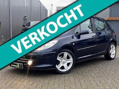 Peugeot 307 - 2.0-16V Premium | Trekhaak | airco