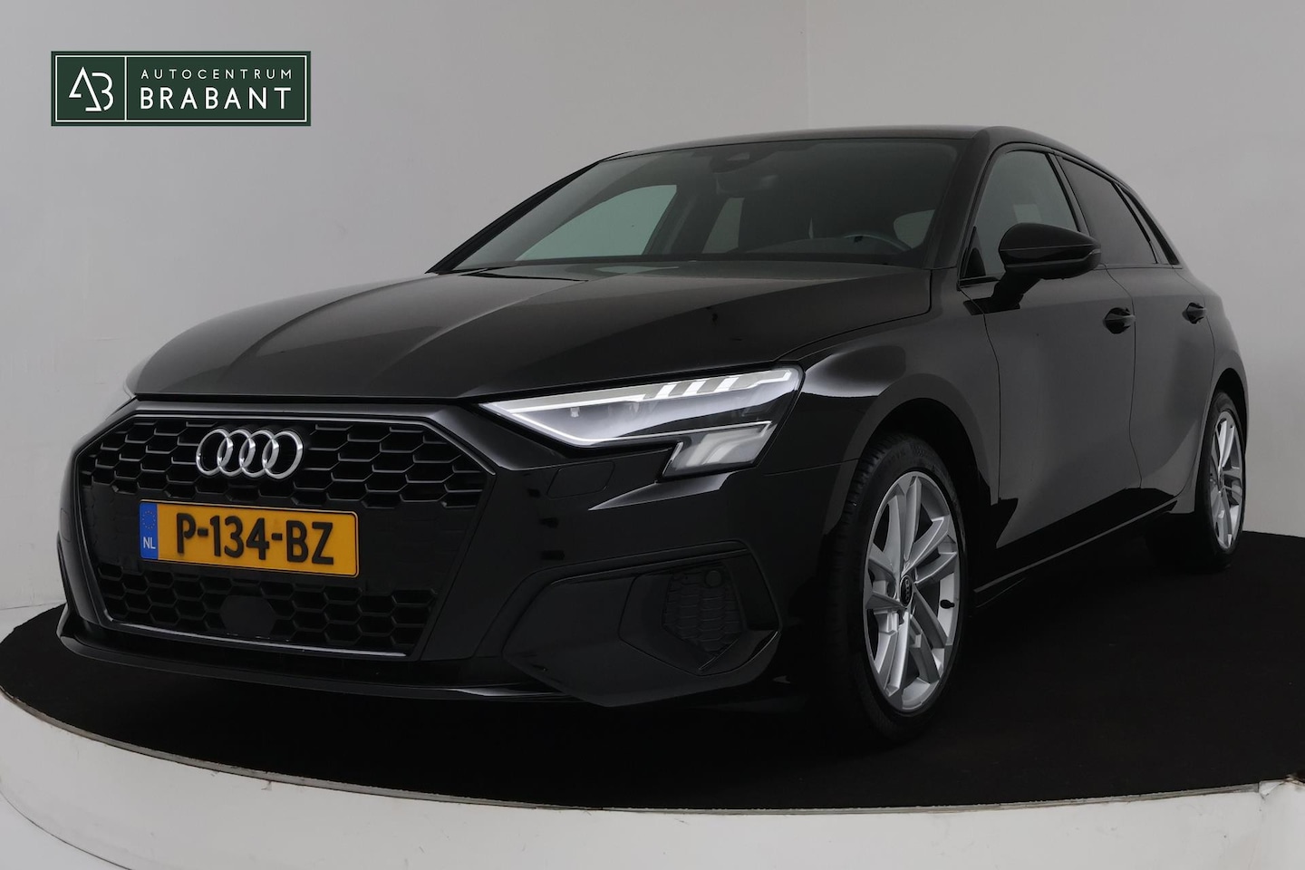 Audi A3 Sportback - 30 TFSI Advanced edition Automaat (VIRTUAL, NAVIGATIE, CRUISE, CLIMATE, NL-AUTO, GOED ONDE - AutoWereld.nl