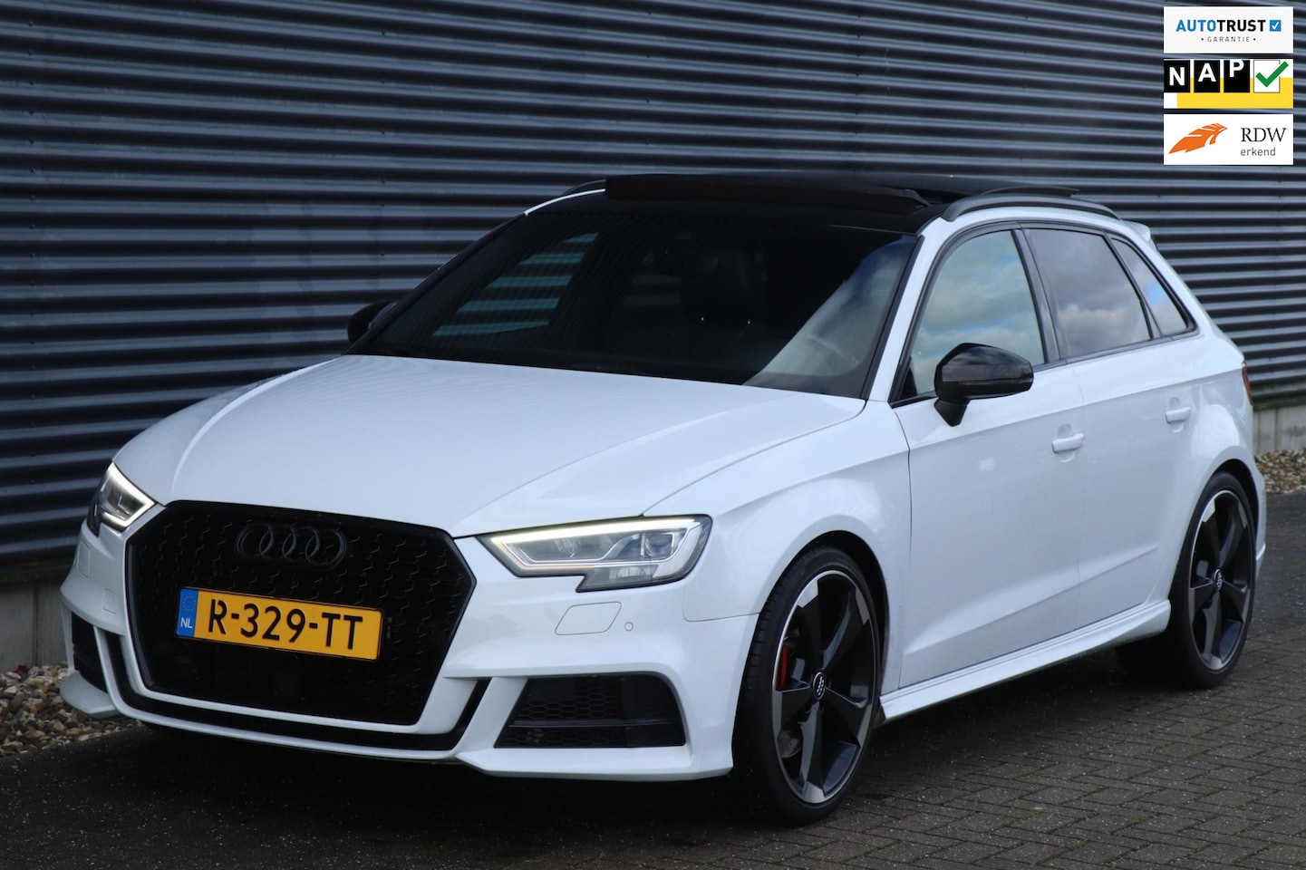 Audi A3 Sportback - 2.0 TFSI S3 | PANO - VIRT. COCK - VOL - FACELIFT - AutoWereld.nl