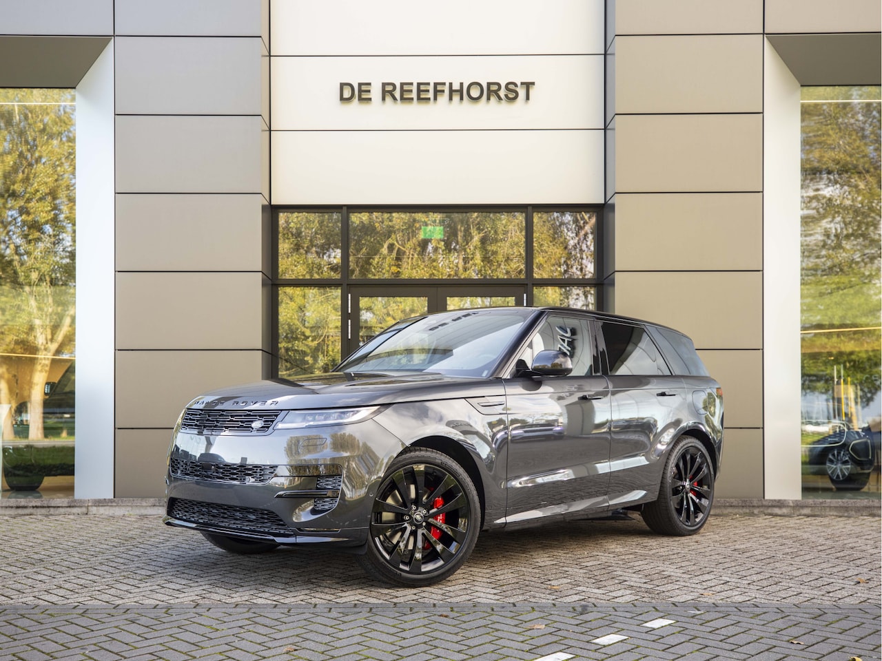 Land Rover Range Rover Sport - 3.0 P460e Dynamic SE PHEV | Cold Climate Pack | Softclose | HUD | Elek. Trekhaak | 23'' Gl - AutoWereld.nl