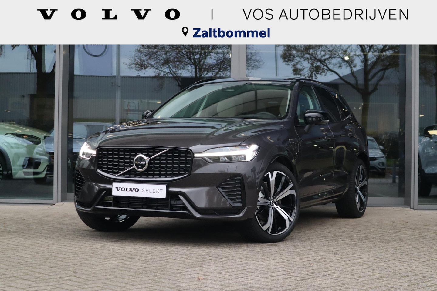 Volvo XC60 - 2.0 T6 Plug-in hybrid AWD Ultra Dark - AutoWereld.nl