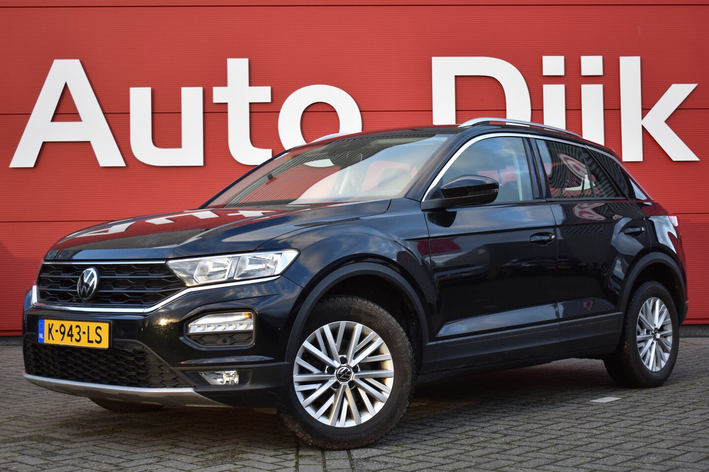 Volkswagen T-Roc - 1.0 TSI Style Business Carplay | Adapt. Cruise | Navi | Clima | DAB | PDC V+A | LMV - AutoWereld.nl