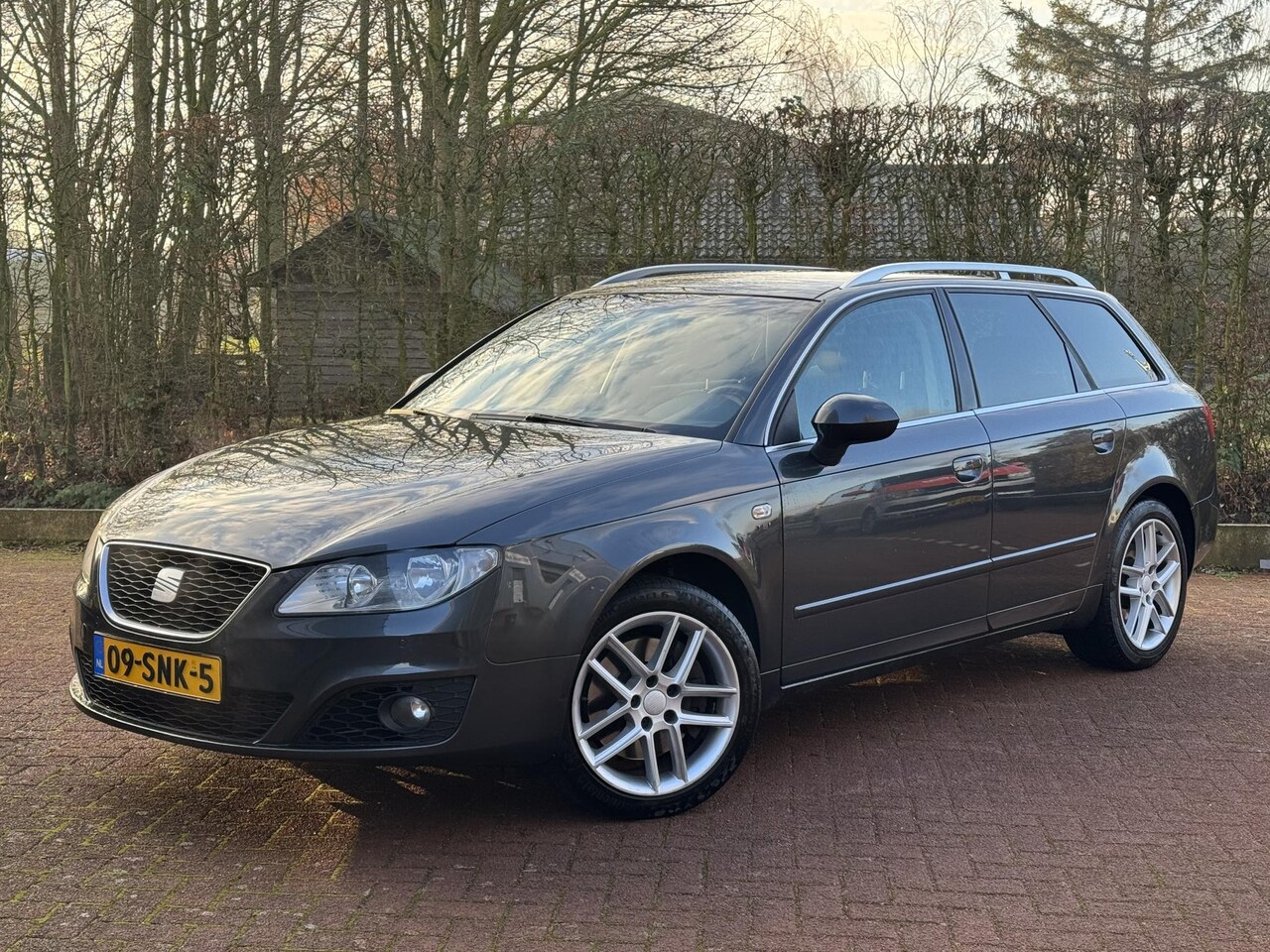 Seat Exeo ST - 2.0 TSI Businessline Leder DEALER Navigatie - AutoWereld.nl