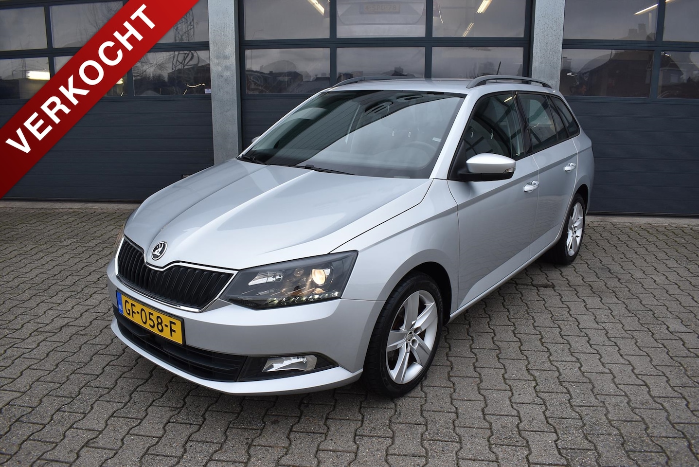 Skoda Fabia Combi - 1.2 TSI First Edition Ambition 1.2 TSI 90pk First Edition Ambition - AutoWereld.nl