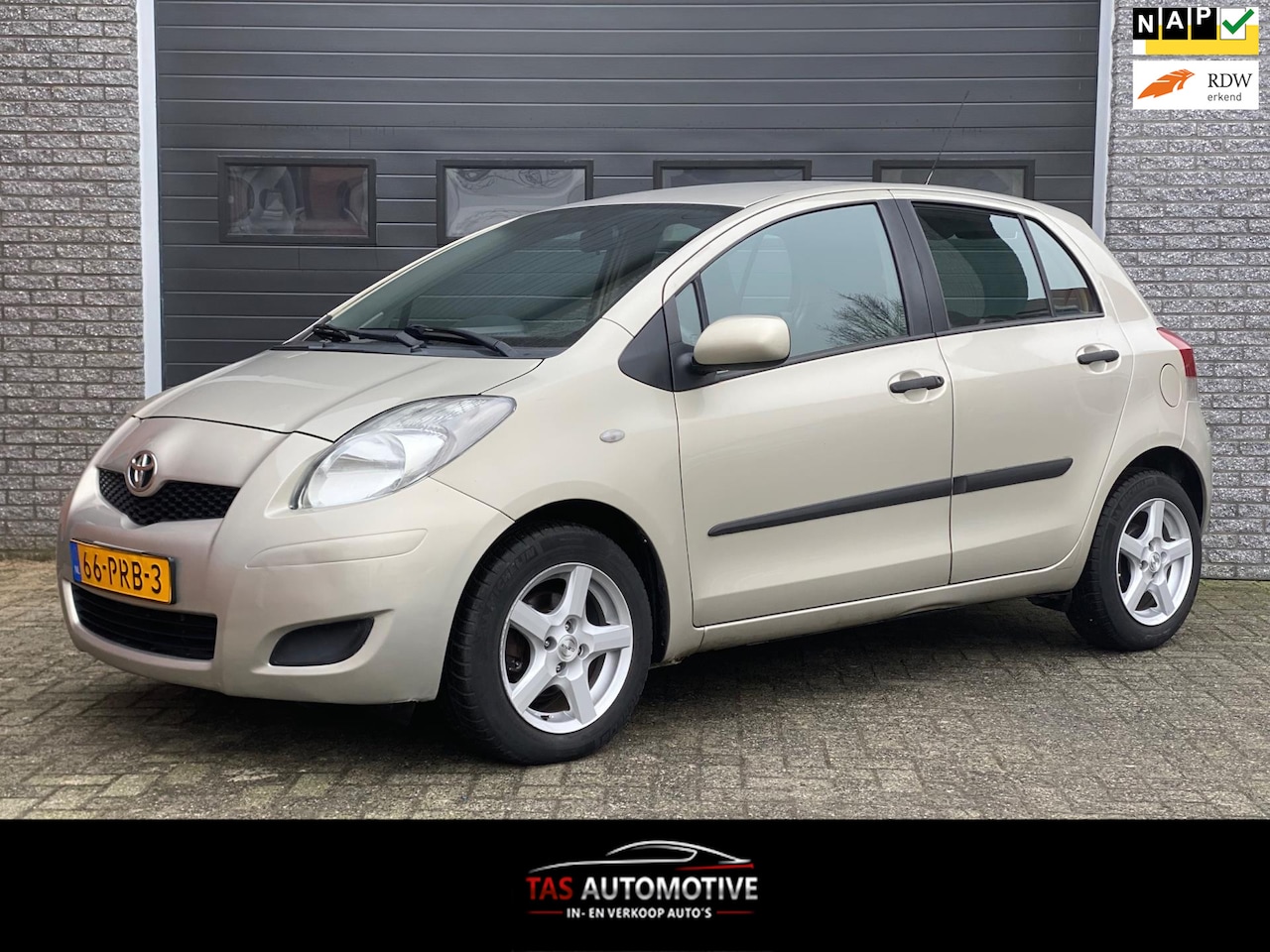 Toyota Yaris - 1.3 VVTi Comfort 5-deurs AIRCO 6BAK / 79.690 KM - AutoWereld.nl