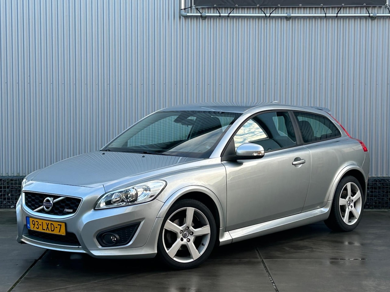 Volvo C30 - 1.6 R-Edition 1.6 R-Edition, Leder, Cruise, Clima, NAP, Onderhoudshistorie - AutoWereld.nl