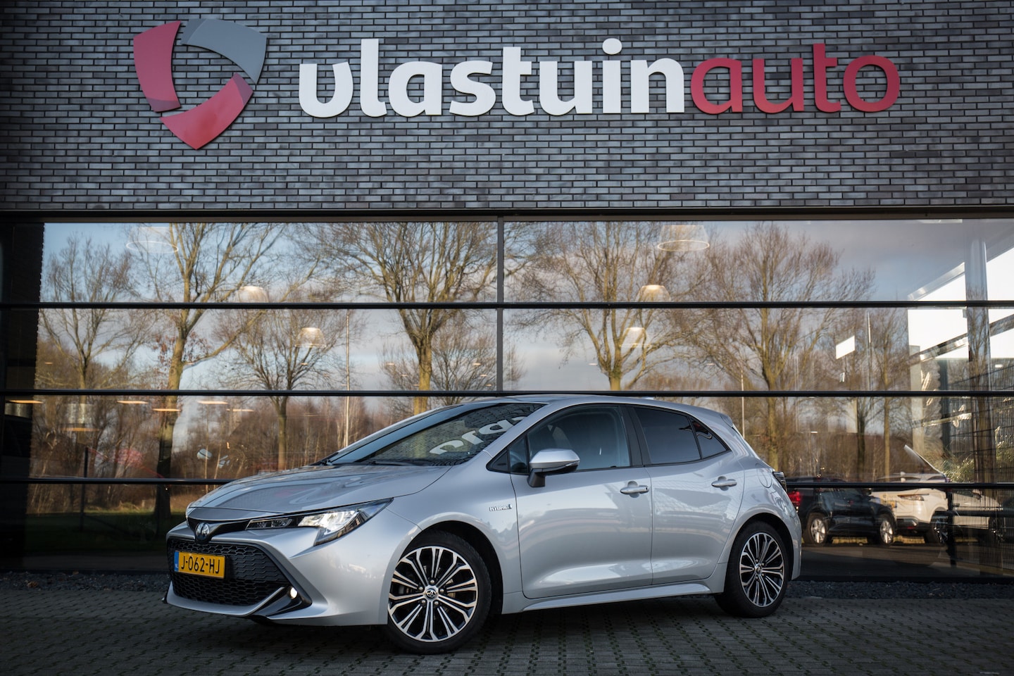 Toyota Corolla - 1.8 Hybrid Business Plus 1.8 Hybrid Business Plus , Adap. cruise, - AutoWereld.nl