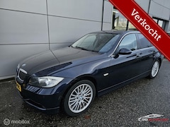 BMW 3-serie - 318i Automaat Navi/Clima/Parkeersensoren/Youngtimer