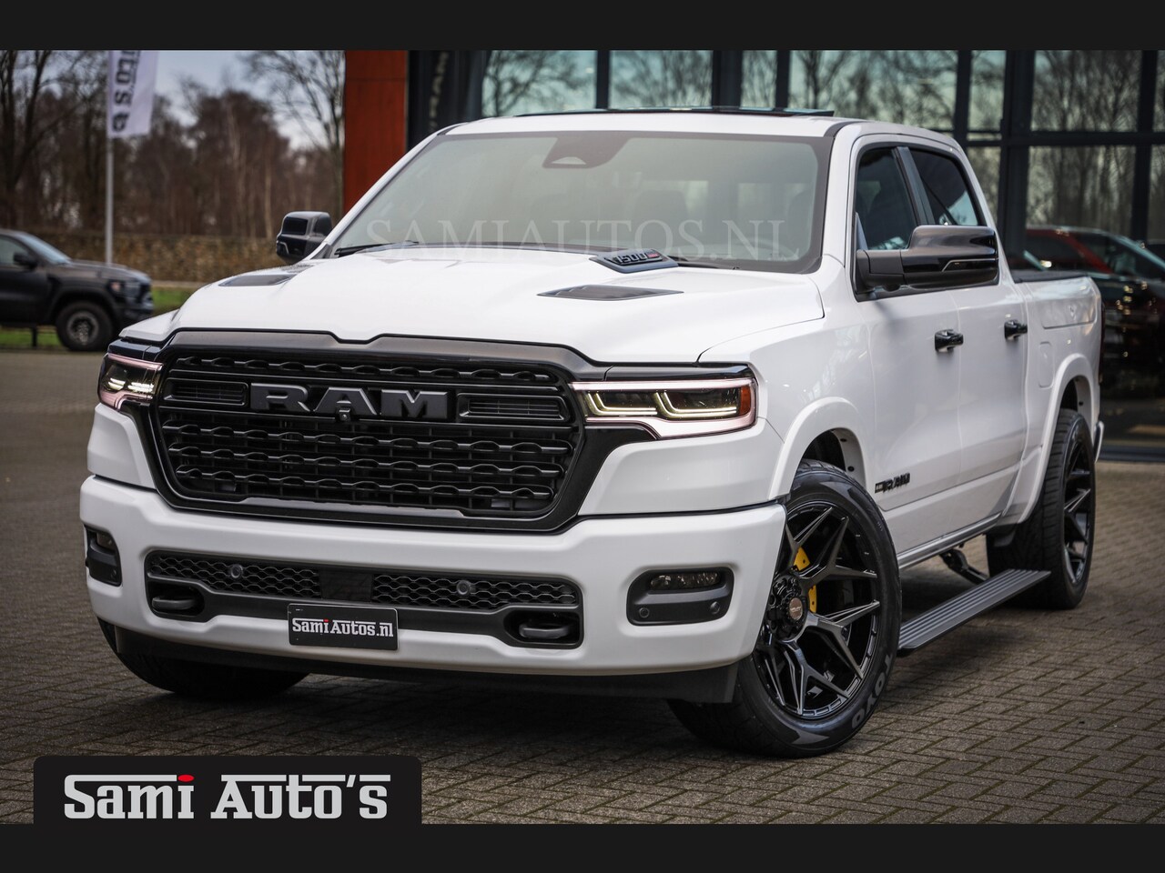 Dodge Ram 1500 - LIMITED NIGHT H.O 540PK 706 Nm | XB9 | MASSAGE | BOM VOL | PW7 WHITE | CREW CAB | DUBBELE - AutoWereld.nl