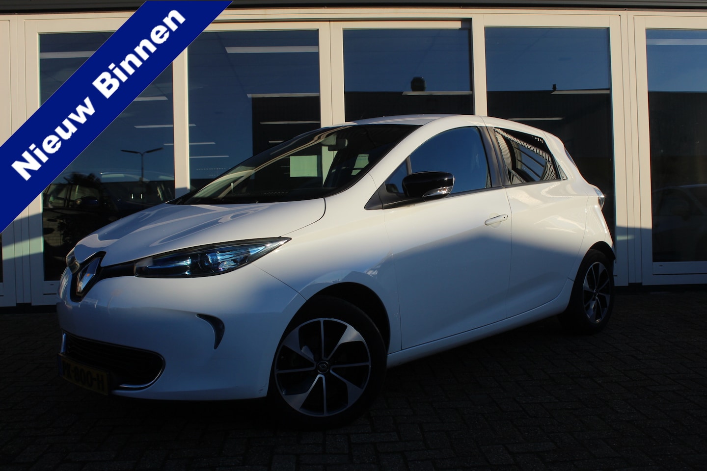 Renault Zoe - Q90 Intens Quickcharge 41 kWh (ex Accu), Cruise Control, Airco, Navigatie, P|DC A Prijs Is - AutoWereld.nl