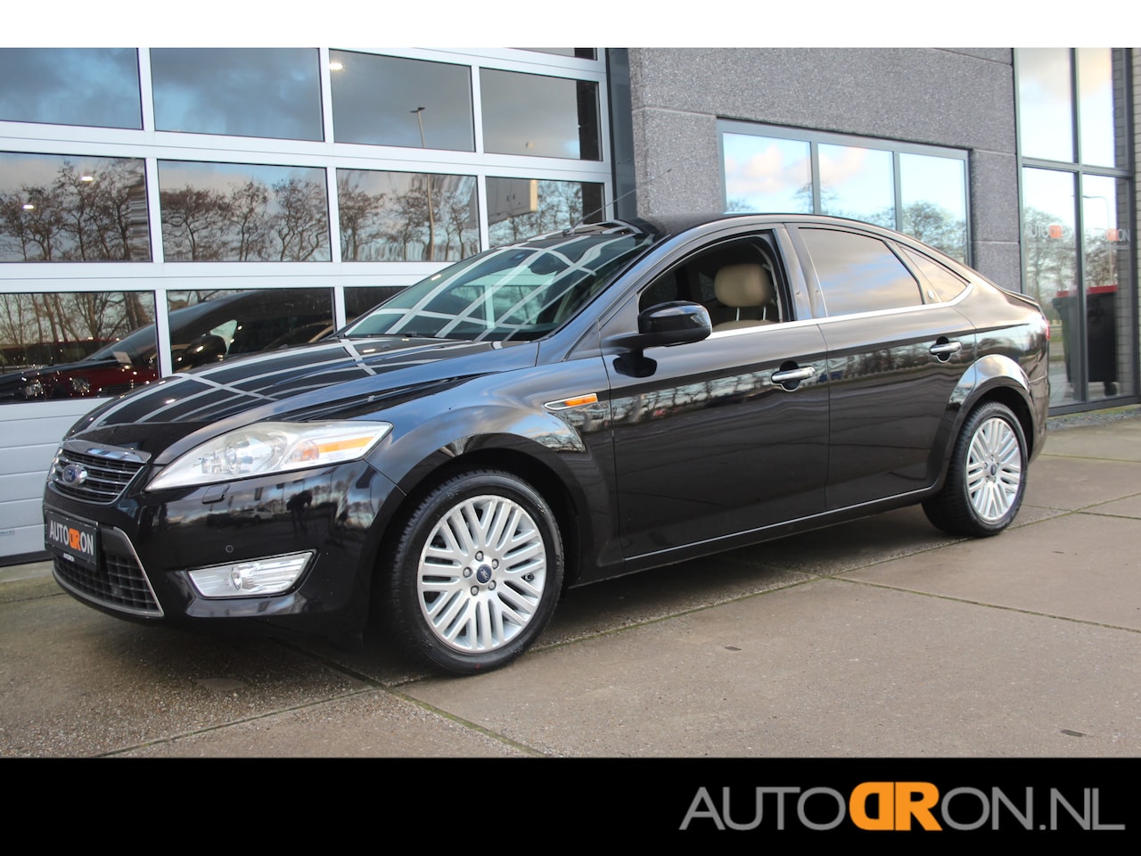 Ford Mondeo - 2.3-16V 161 Pk automaat Ghia, 1 eigenaar Dealer onderhouden, Leer, 17 inch, Navigatie - AutoWereld.nl