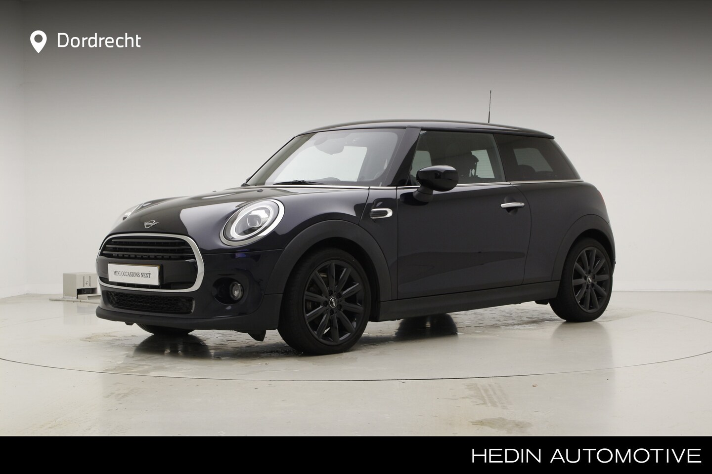 MINI Cooper - 3-deurs | Panorama | 17" | Privacy Glass | Navigatie - AutoWereld.nl