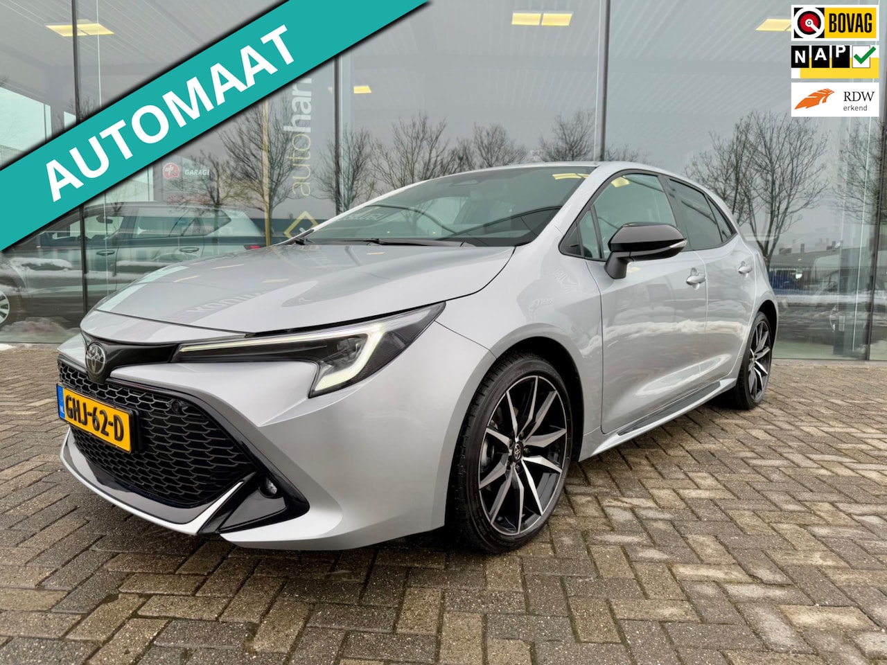 Toyota Corolla - GR Sport Hybrid 140 ! NIEUW ! Virtual Cockpit, fabrieksgarantie - AutoWereld.nl