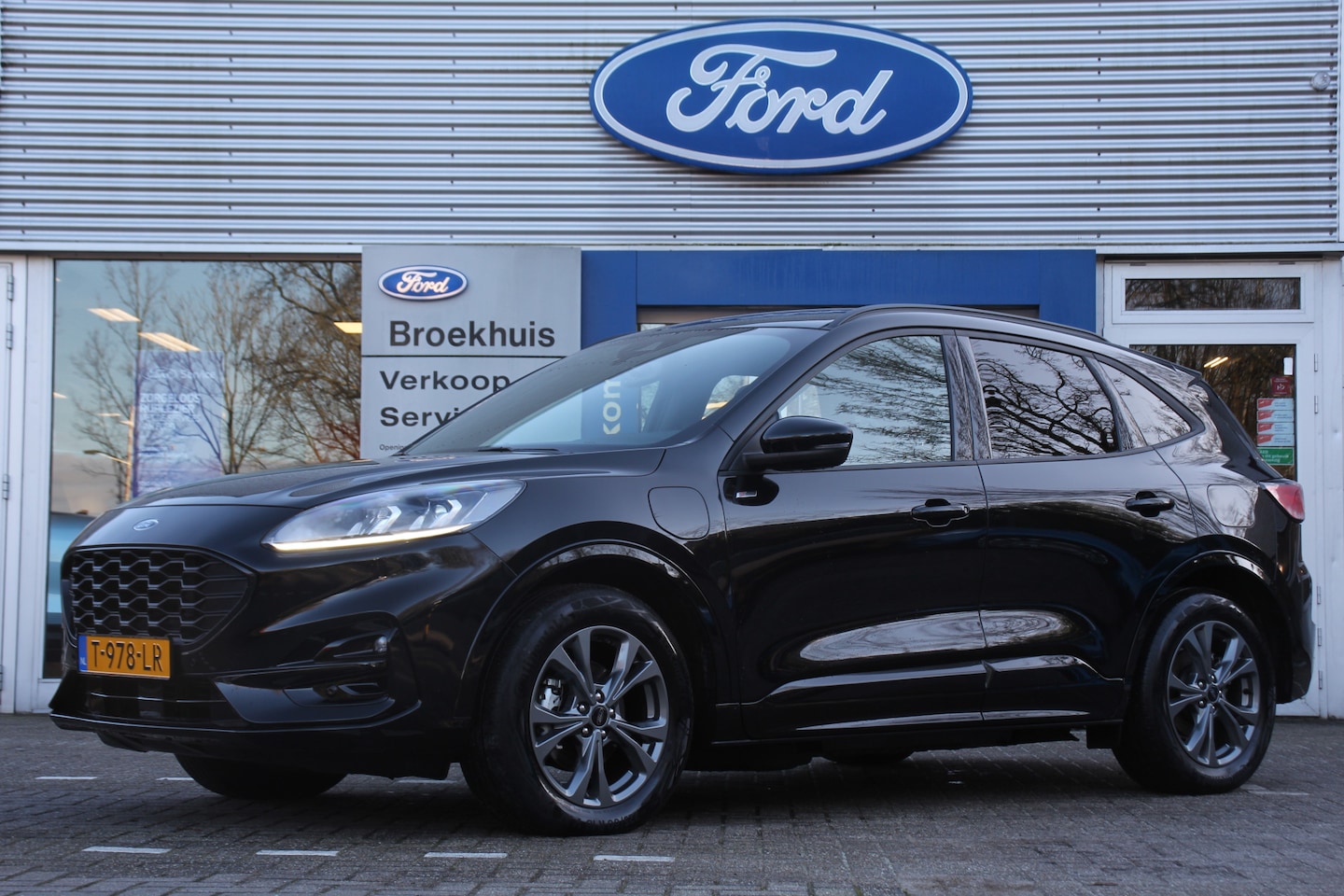 Ford Kuga - 2.5 PHEV ST-LINE | NL-AUTO! | CAMERA | STANDVERWARMING | NAVI | CLIMA | CRUISE | PARKEERSE - AutoWereld.nl