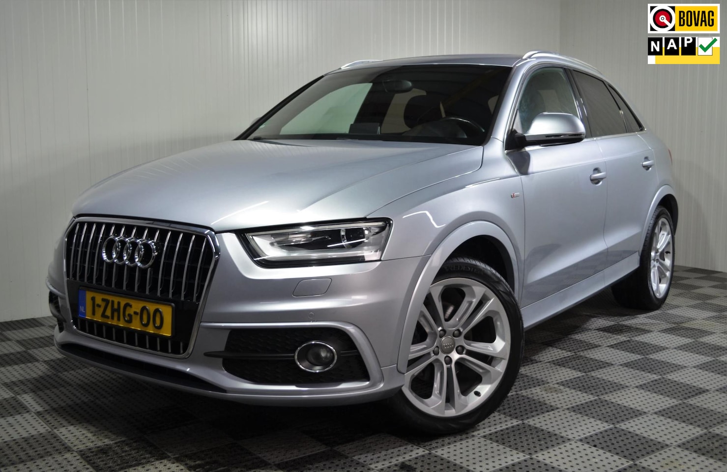 Audi Q3 - 1.4 TFSI Sport Edition / S-Line / Stoelverwarming / Trekhaak / NL auto - AutoWereld.nl