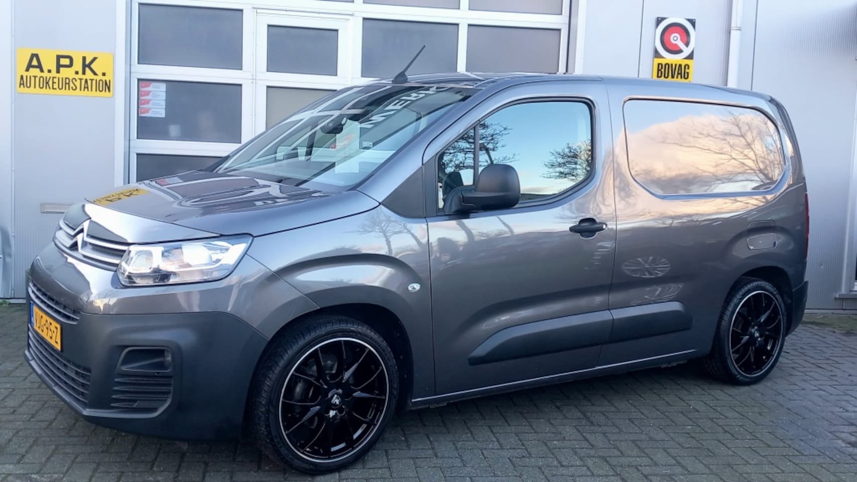 Citroën Berlingo - 1.5 BlueHDI Club 1.5 BlueHDI Club - AutoWereld.nl