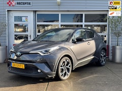 Toyota C-HR - 1.8 Hybrid Style Ultimate Bi-Tone / Leer / Jbl / Navi / A.Cam / 1-Eig