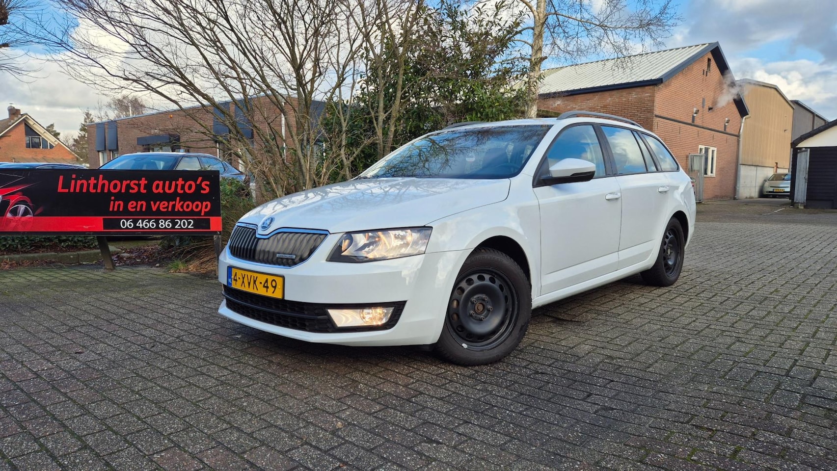 Skoda Octavia Combi - 1.6 TDI Greenline Businessline CLIMA-NAVI-81 KW-11-2014 - AutoWereld.nl