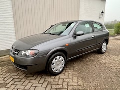 Nissan Almera - 1.8 Acenta AIRCO, Trekhaak, Boekjes Compleet, Lage KM stand