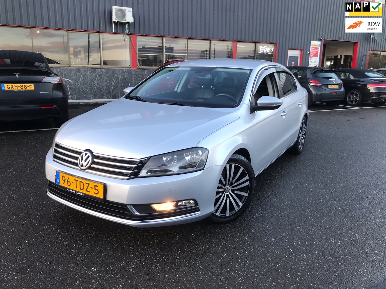 Volkswagen Passat - 1.4 TSI Comfortline BlueMotion / NAP / LEER / NAVI / - AutoWereld.nl