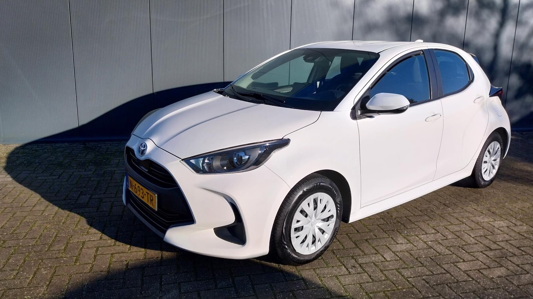 Toyota Yaris - 1.5 Hybrid Active 1.5 Hybrid Active - AutoWereld.nl