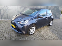 Toyota Aygo - 1.0 VVT-i x-play//CAMERA //NAVI