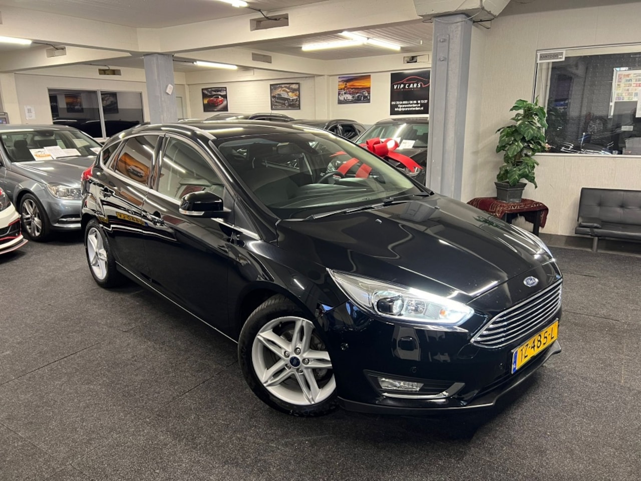 Ford Focus - 1.0 Titanium *2018*Camera*Xenon* - AutoWereld.nl