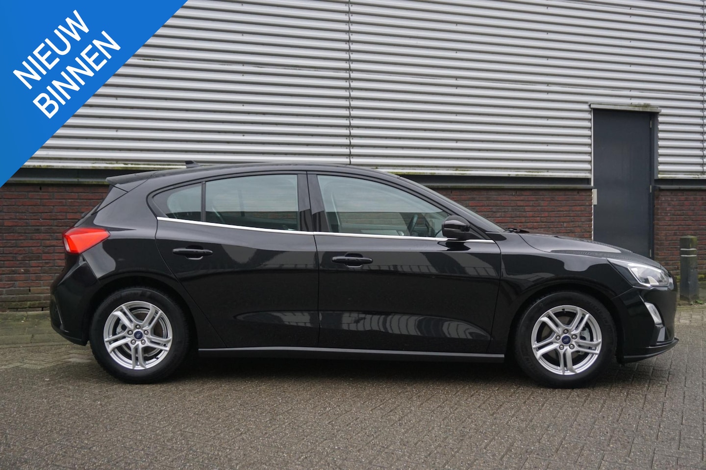 Ford Focus - 1.0 EcoBoost Hybrid Trend Edition Business Camera/Apple CarPlay/Rijklaarprijs. - AutoWereld.nl