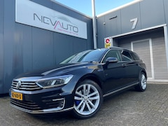 Volkswagen Passat Variant - 1.4 TSI GTE Highline PANO|ACC|MASSAGE |CARPLAY|TREKHAAK