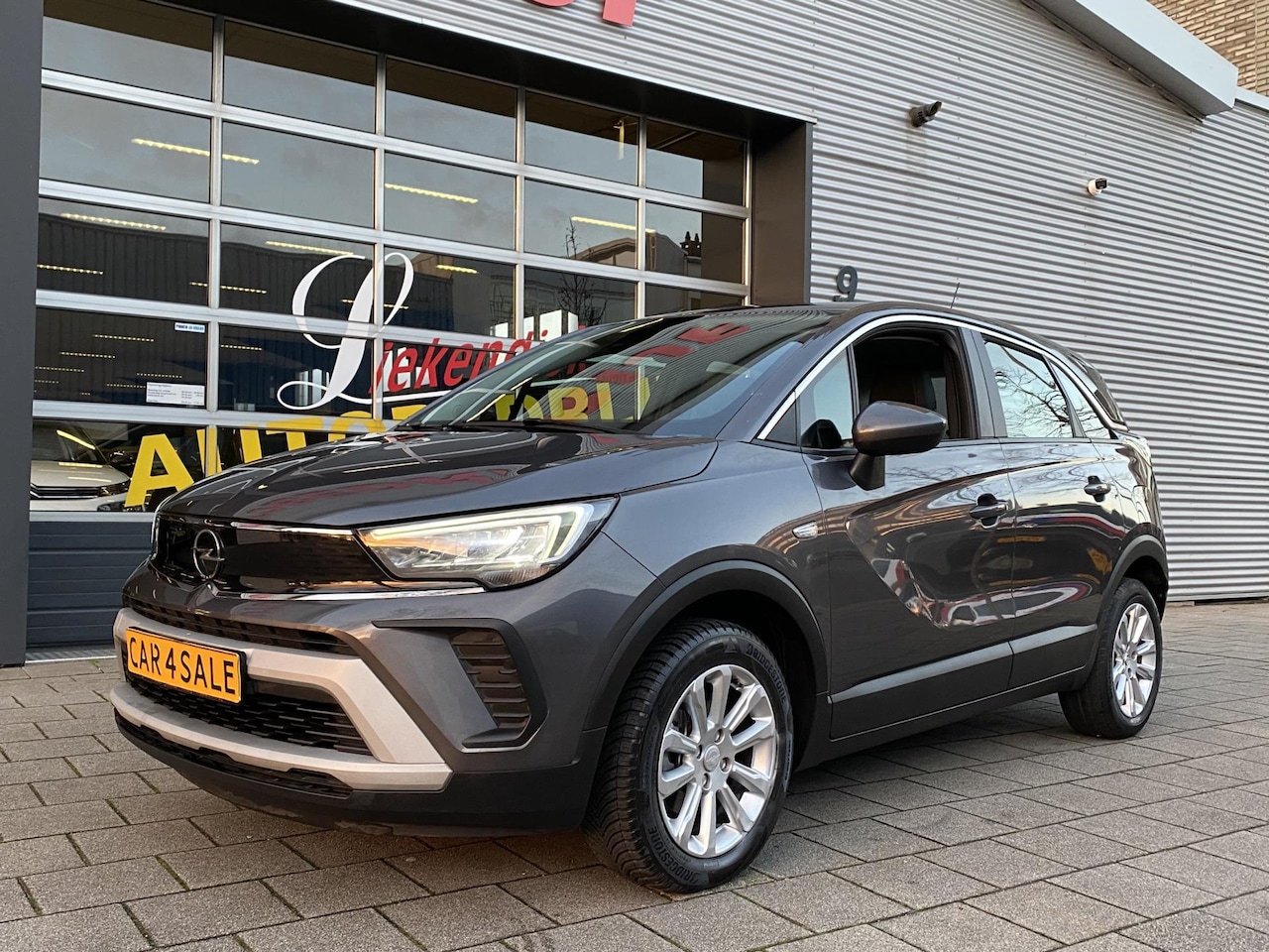 Opel Crossland - 1.2 Turbo Elegance - Navigatie I Leer I Airco I PDC I Sport velgen I Dealer onderhouden - AutoWereld.nl