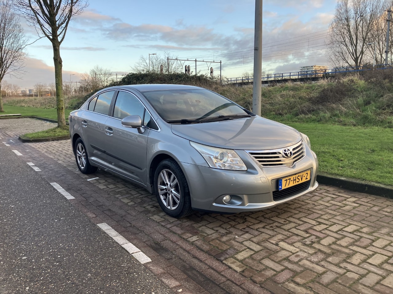 Toyota Avensis - 1.8 VVTi Dynamic Youngtimer - AutoWereld.nl