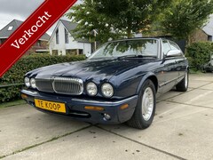 Daimler 4.0 - 4.0 V8*LWB*Schuifdak*Veelopties*Leder*Leestekst