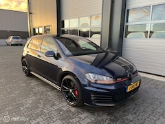 Volkswagen Golf - 2.0 TSI GTI Performance / DSG / Pano / ACC