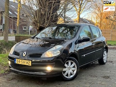 Renault Clio - 1.4-16V Dynamique Luxe | NAP | Clima |