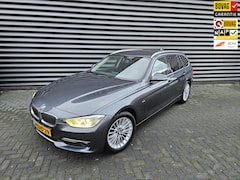 BMW 3-serie Touring - 320i High Executive