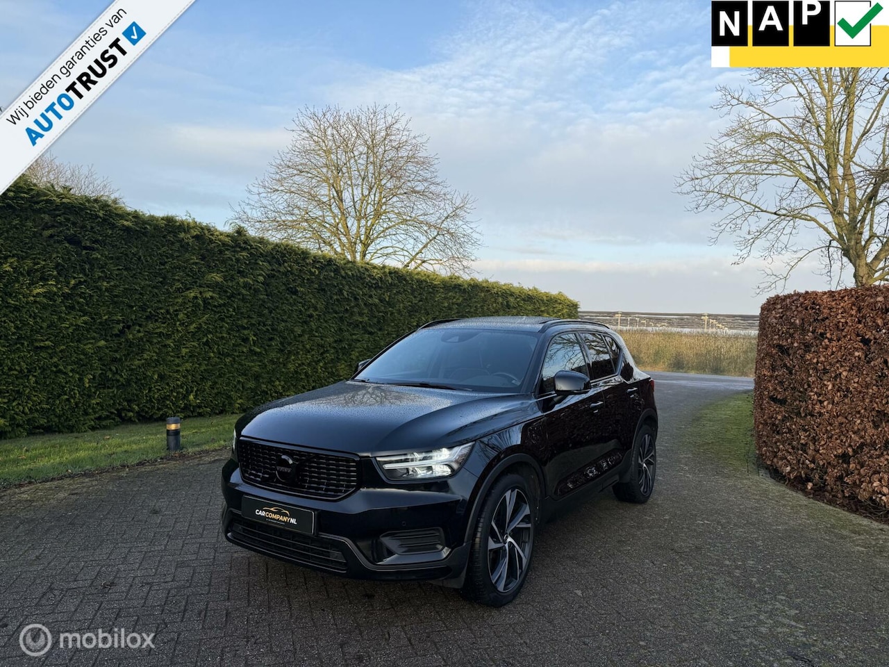 Volvo XC40 - T5 R-DESIGN Hybrid |Black edition|PANO|garantie✅ - AutoWereld.nl