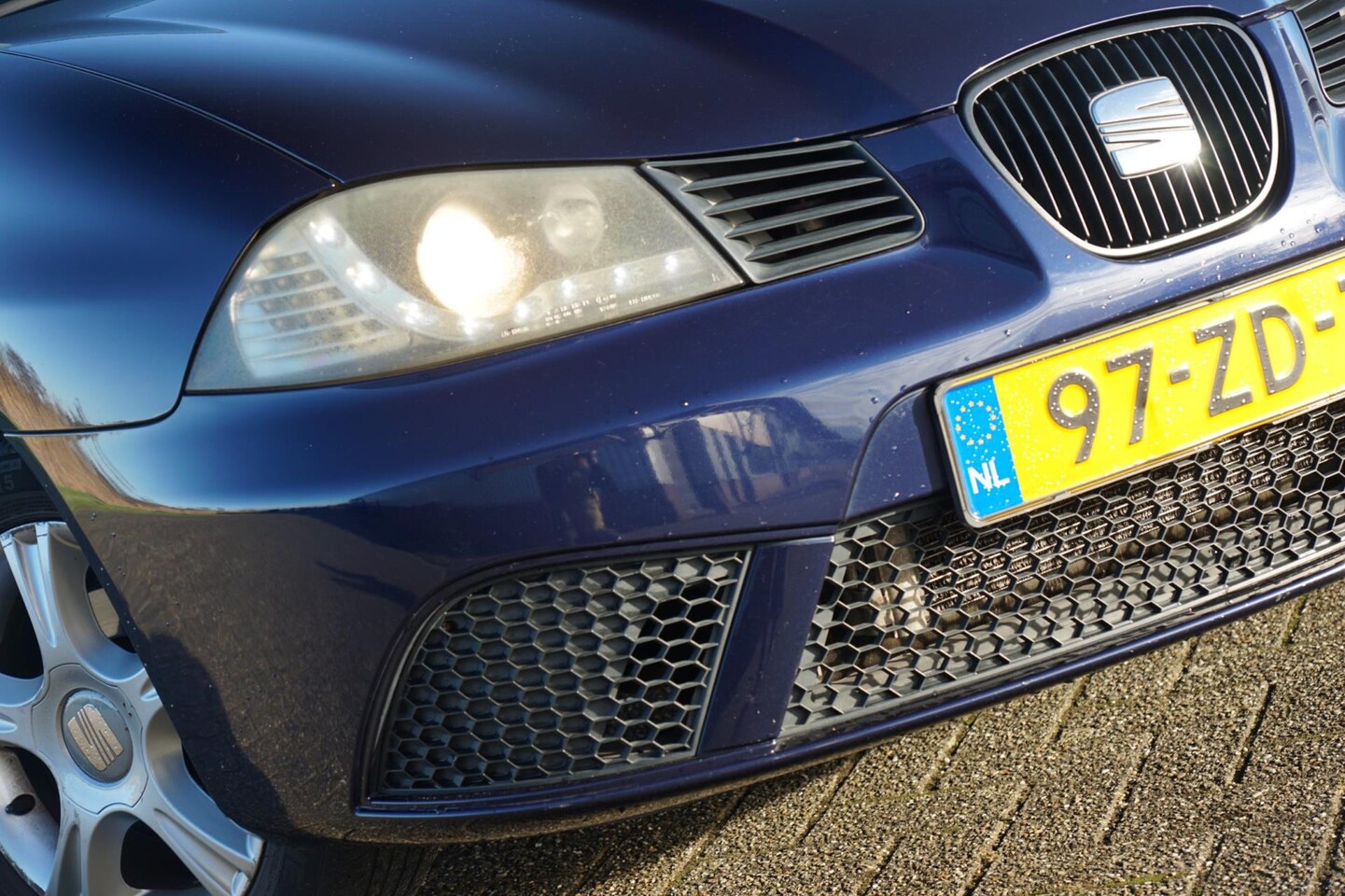 Seat Ibiza - 1.4-16V Trendstyle | Imperial Blue Metallic | Airco/Elek.ramen/Bluetooth - Keurig! - AutoWereld.nl