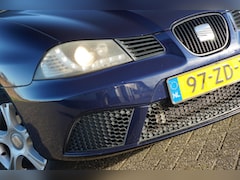 Seat Ibiza - 1.4-16V Trendstyle | Imperial Blue Metallic | Airco/Elek.ramen/Bluetooth - Keurig