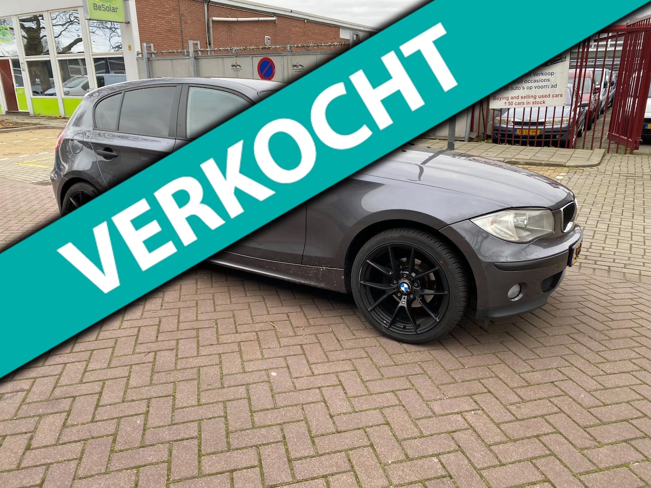 BMW 1-serie - 116i * NW Ketting * Airco * Navigatie * Carplay * Nieuwe Velgen + banden * NW olie * Filte - AutoWereld.nl