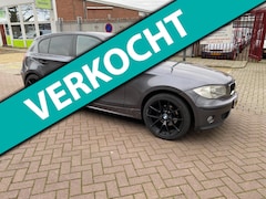 BMW 1-serie - 116i * NW Ketting * Airco * Navigatie * Carplay * Nieuwe Velgen + banden * NW olie * Filte