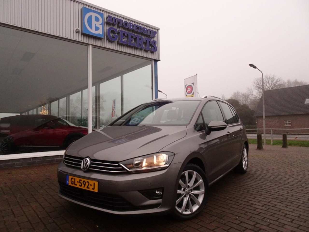 Volkswagen Golf Sportsvan - 1.4 TSI 150pk Automaat Navi/V+A PDC/Trekhaak/Cruise/17 inch - AutoWereld.nl