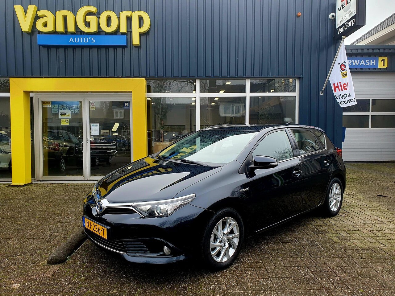 Toyota Auris - 1.8 Hybrid Dynamic All-in prijs! - AutoWereld.nl