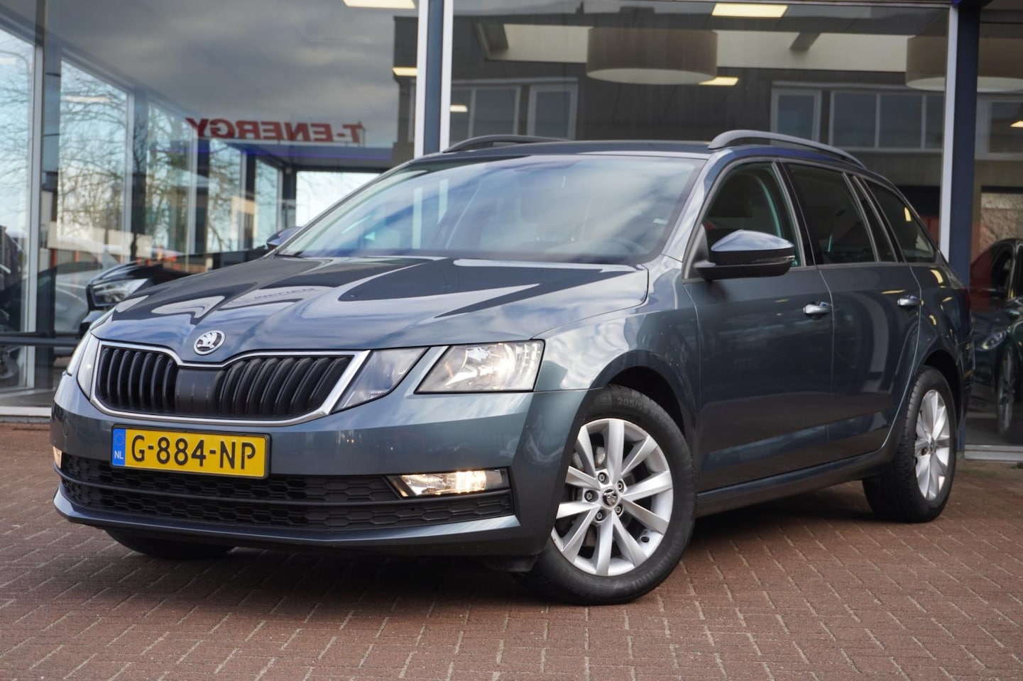 Skoda Octavia Combi - 1.5 TSI Greentech Business Edition | Airco | Elek. Pakket | Vol opties | 2019 | Dealerauto - AutoWereld.nl