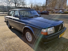 Volvo 240 - 2.3 DL