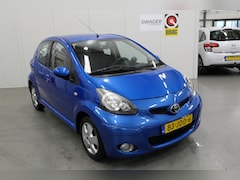 Toyota Aygo - 1.0 12V VVT-I 5DRS Dynamic Blue