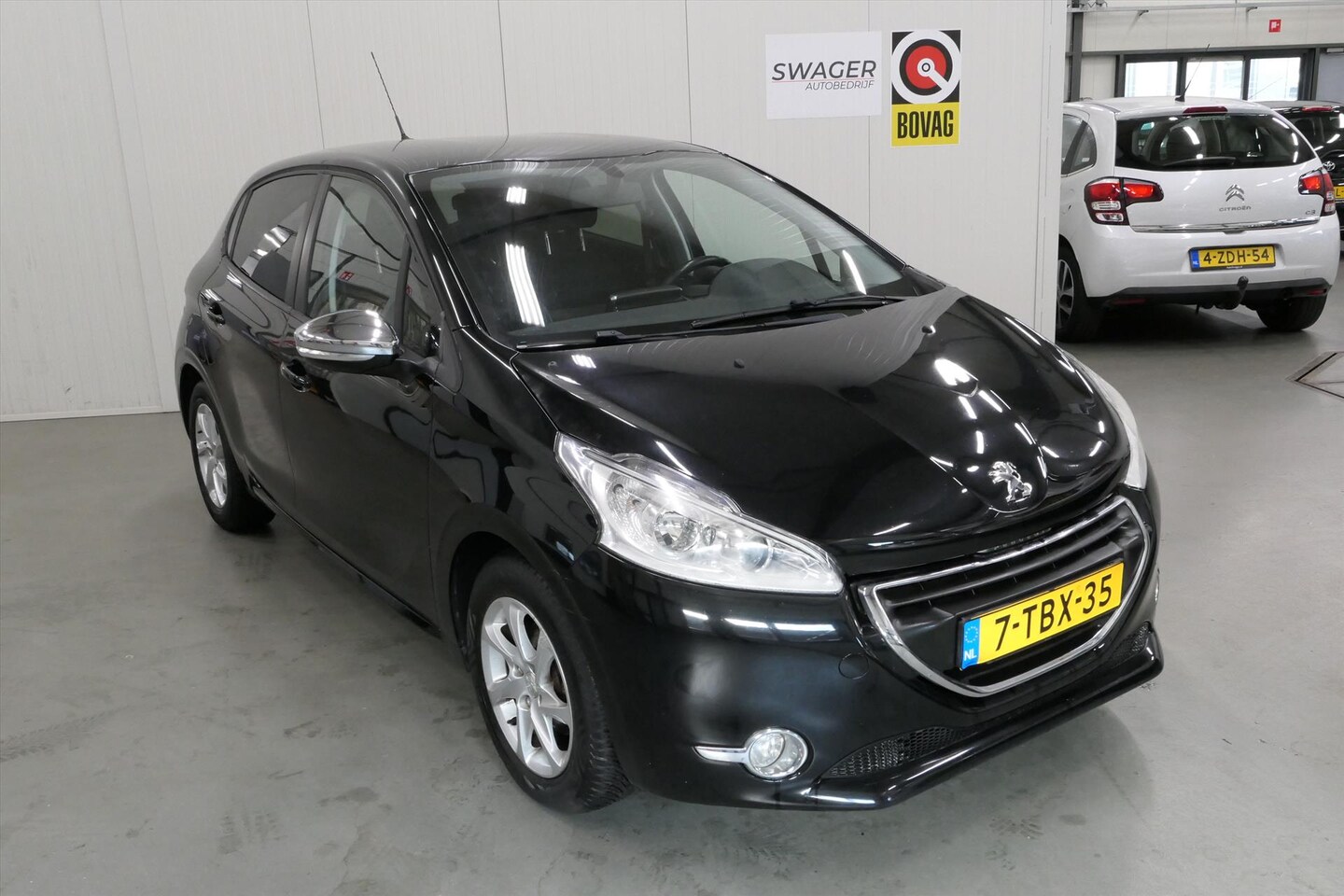 Peugeot 208 - 1.2 VTi 82PK 5D Oxygo - AutoWereld.nl