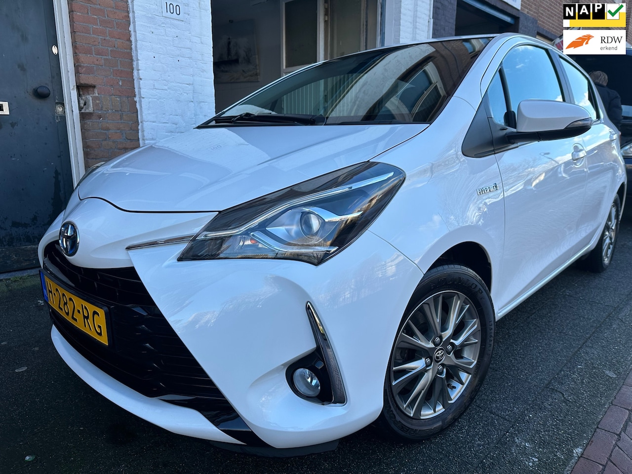 Toyota Yaris - 1.5 Hybrid Dynamic 1e Eigenaar Dealer OH! 22000km NAP - AutoWereld.nl