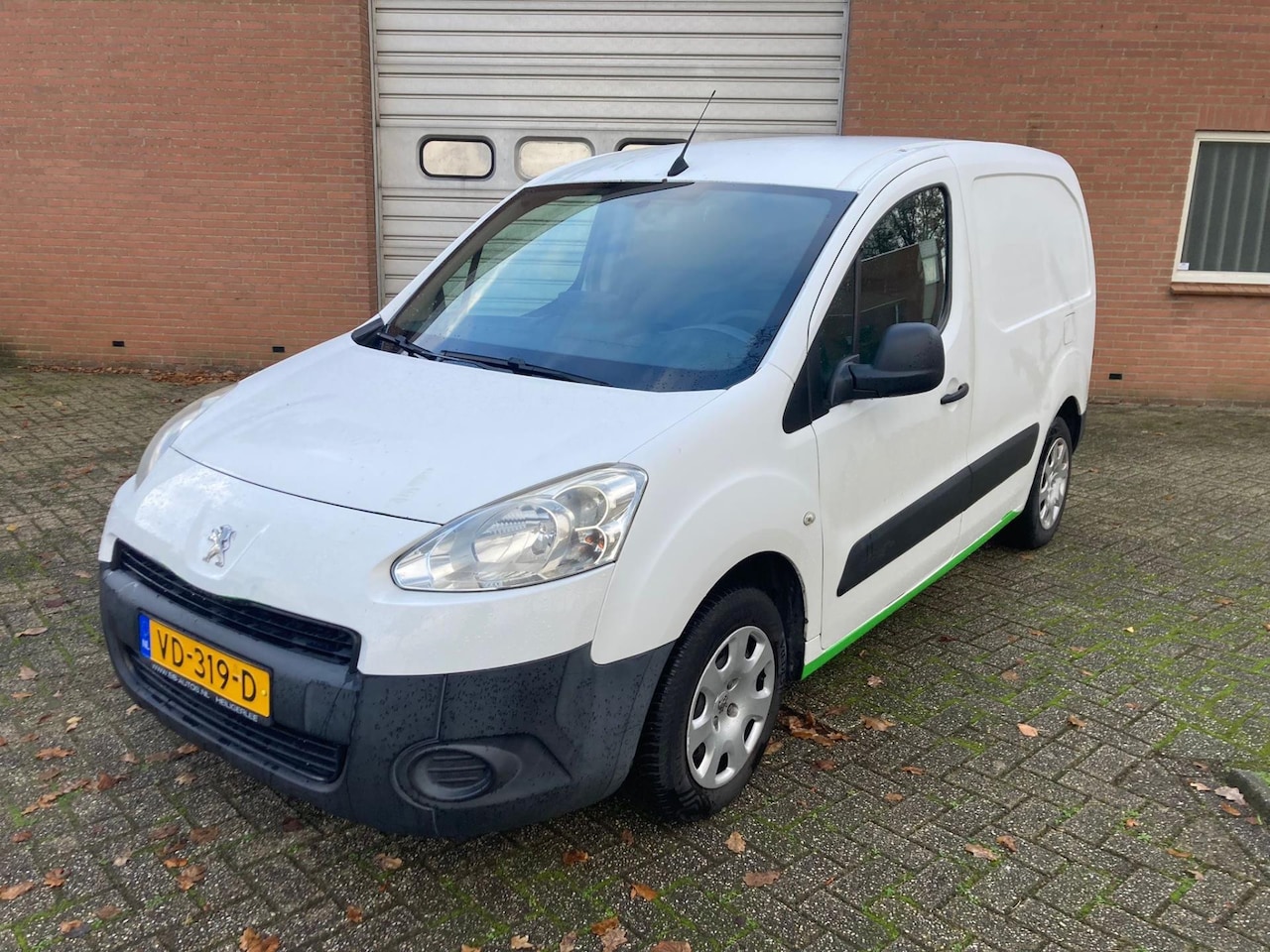 Peugeot Partner - 120 1.6 e-HDI L1 XT Profit + - AutoWereld.nl