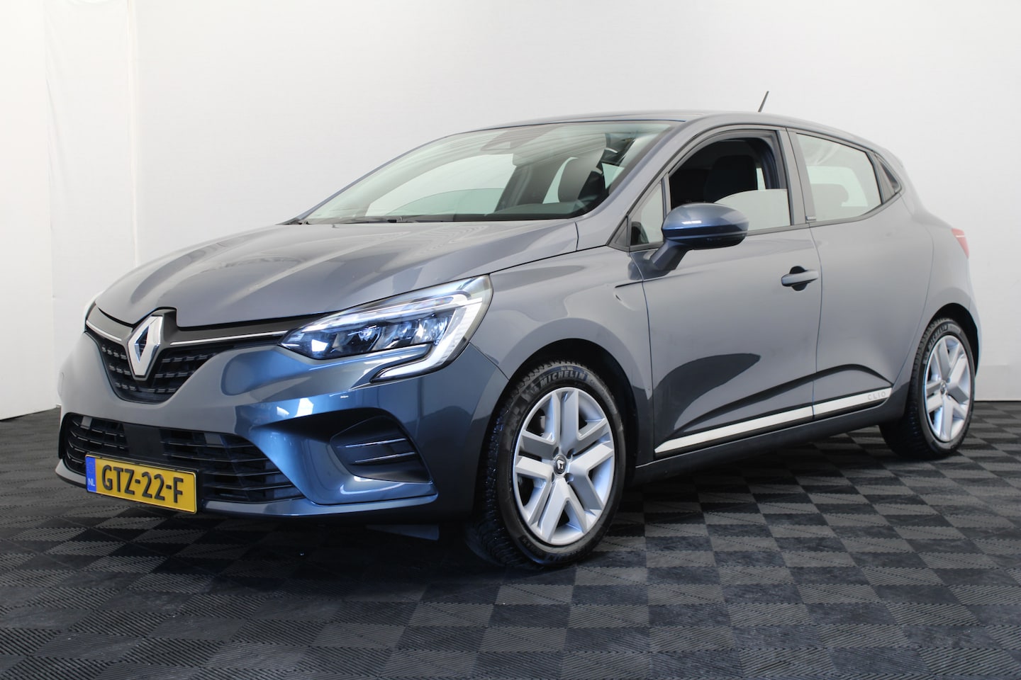 Renault Clio - 1.6 E-Tech Hybrid 140 Intens |Navi| - AutoWereld.nl